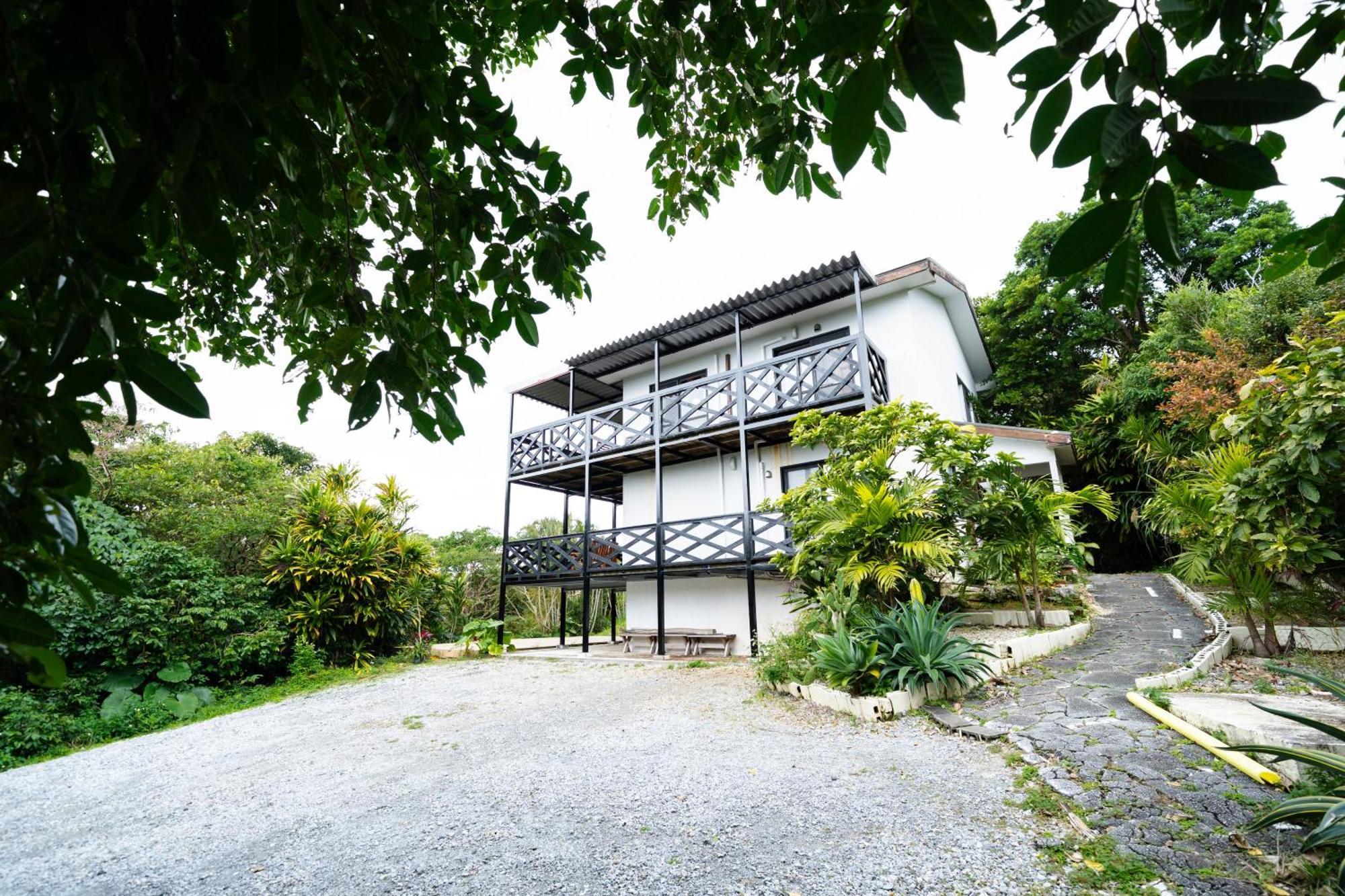 Mambo Hostel Okinawa Motobu Exterior photo