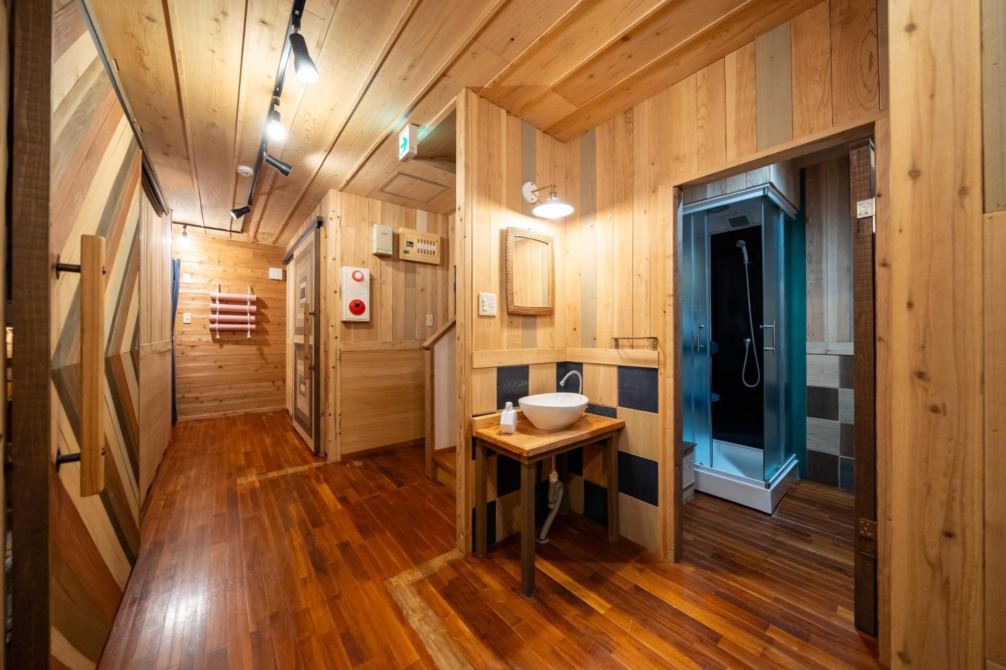 Mambo Hostel Okinawa Motobu Exterior photo